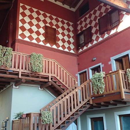 Case Vacanze Ai Burattini Adrara San Rocco Zewnętrze zdjęcie
